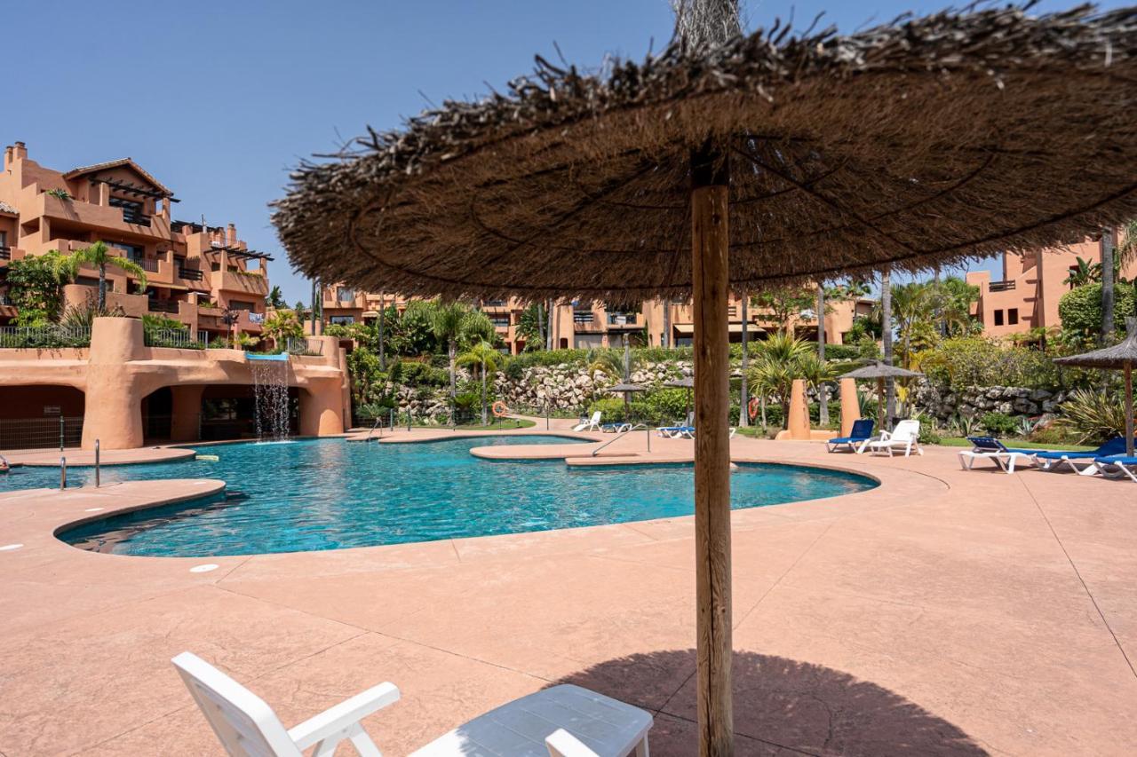 El Sol Sotoserena 2 Bedroom Apartment Estepona Eksteriør billede