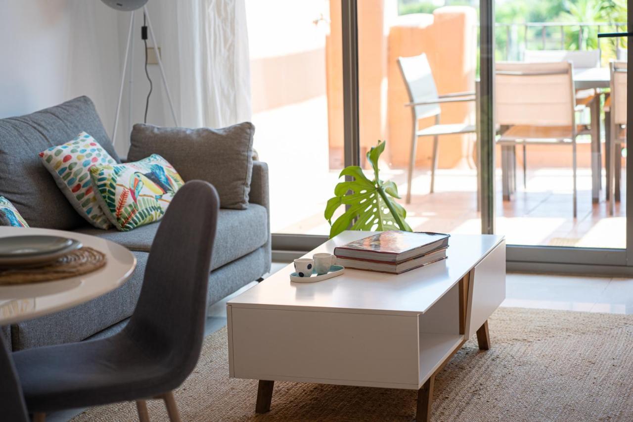 El Sol Sotoserena 2 Bedroom Apartment Estepona Eksteriør billede